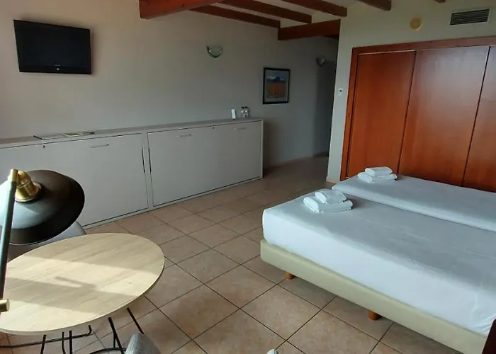 Mas De La Sala