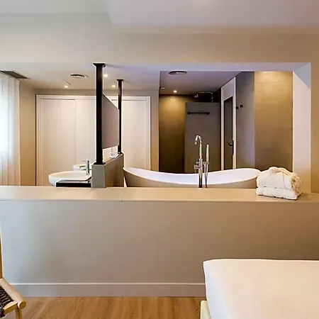 Hotel Mas De La Sala 4*
