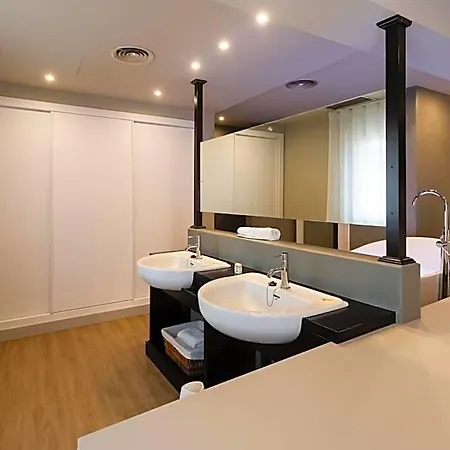 Mas De La Sala Hotel Sallent